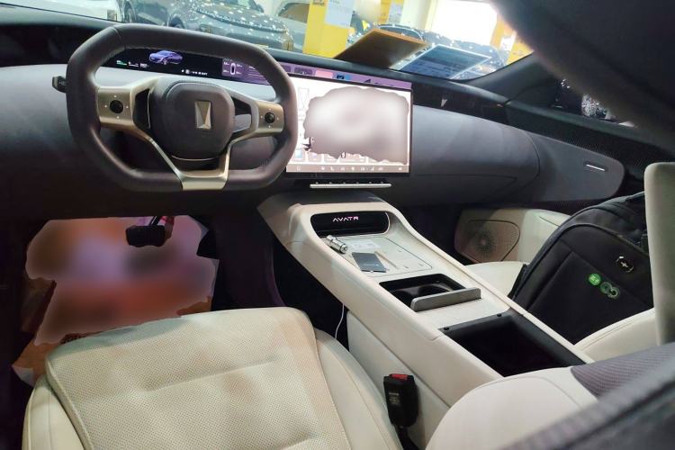 Used  12 2024 700 Three-Laser Rear-Wheel Drive Luxury Edition
