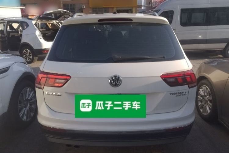Used Volkswagen Tiguan L 2019 Revised 330TSI Automatic Two-Wheel Drive Smart & Luxury Edition China VI Standard
