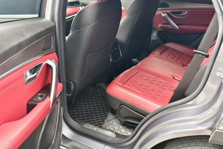 Used JETOUR X70 PLUS 2024 Champion Edition 1.5T DCT Champion MAX+ 5-seater