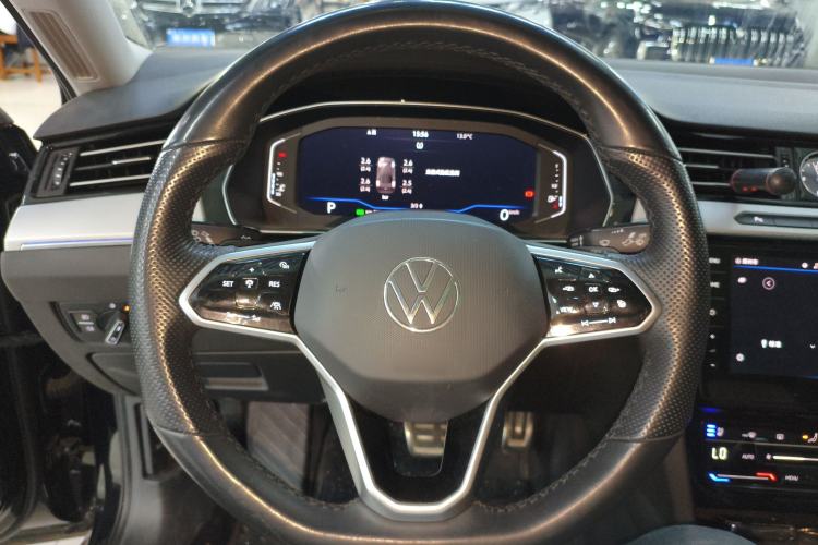 Used Volkswagen Magotan 2023 2 Million Units Commemorative Edition 330TSI DSG Luxury Version
