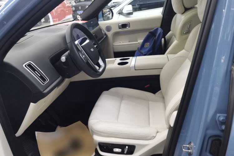 Used Li Auto L7 2023 Pro Model
