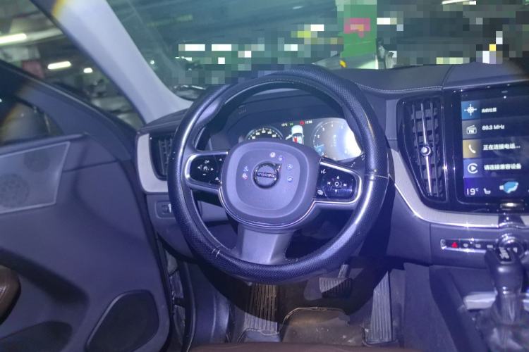 Used Volvo XC60 2021 T5 4x4 Smart Luxury Edition