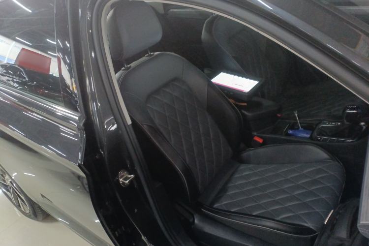 Used Volkswagen Sagitar 2023 200TSI DSG Excellence Edition
