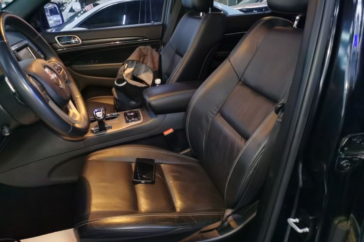 Used  Grand Cherokee 2014 3.0L Comfort Navigation Edition
