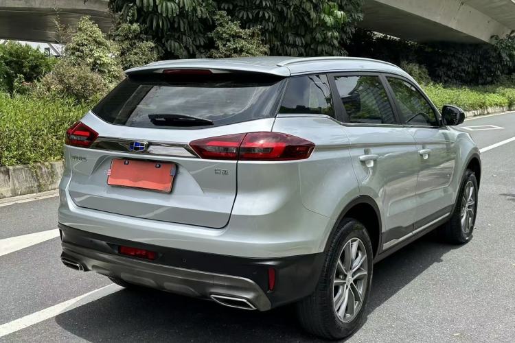 Used Geely Auto Emgrand X7 Sport 2020 1.8TD DCT Two-Wheel Drive Smart Connect 4G-Enabled Version
