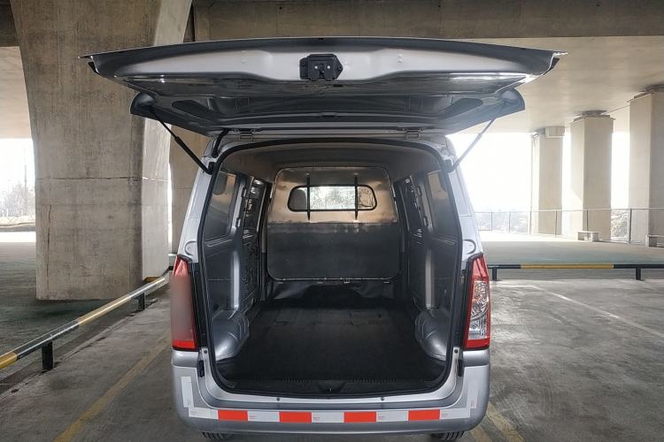 Used Wuling Rongguang S 2023 1.5L Basic Enclosed-Window Vehicle 2 Seats