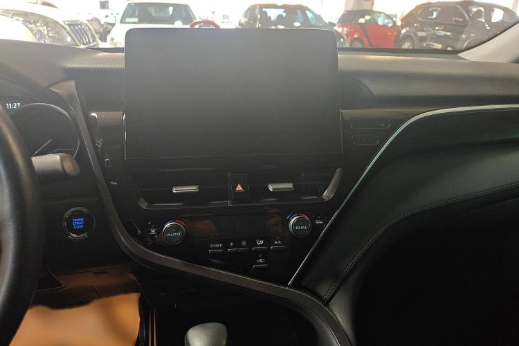 Used Toyota Camry 2021 2.0G Luxury Edition
