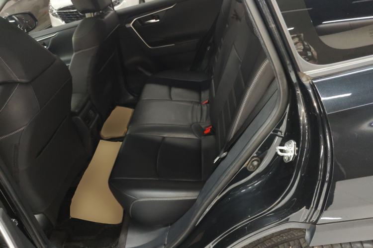 Used Toyota RAV4 2022 2.0L CVT Two-Wheel Drive Fashion Plus Edition
