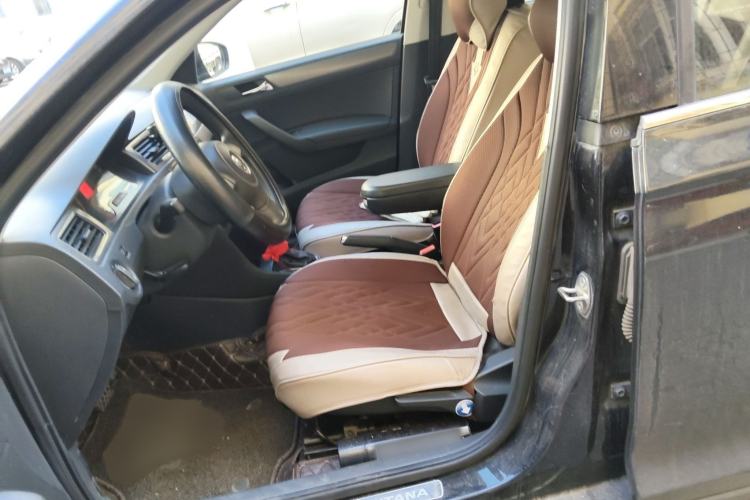 Used Volkswagen Santana 2015 1.6L Automatic Comfort Edition