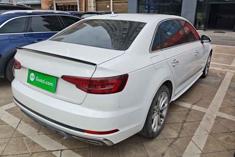 Used Audi A4L 2019 40 TFSI Fashion Edition China VI Emission Standard
