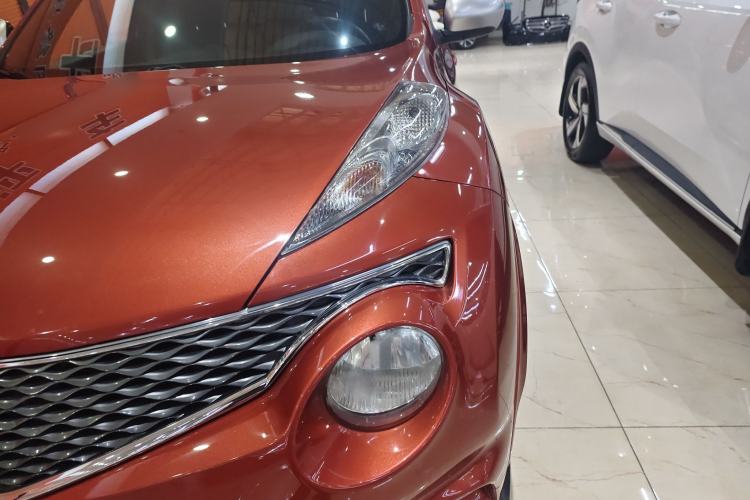 Used Infiniti ESQ 2014 1.6L Spontaneous Edition
