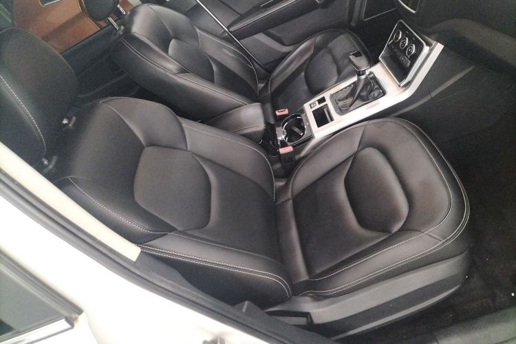 Used Bestune X40 2019 1.6L Automatic Luxury Edition China VI
