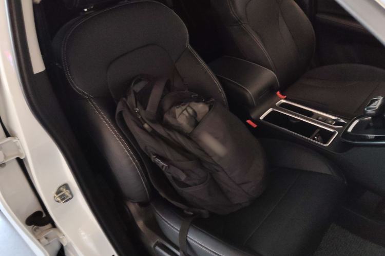 Used Haval M6 2021 PLUS 1.5T DCT Elite Smart Connectivity Model
