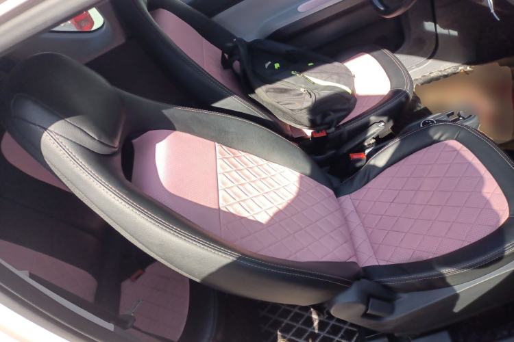 Used Wuling Hongguang MINIEV 2021 Macaron Sandwich Model 170 km Lithium Iron Phosphate
