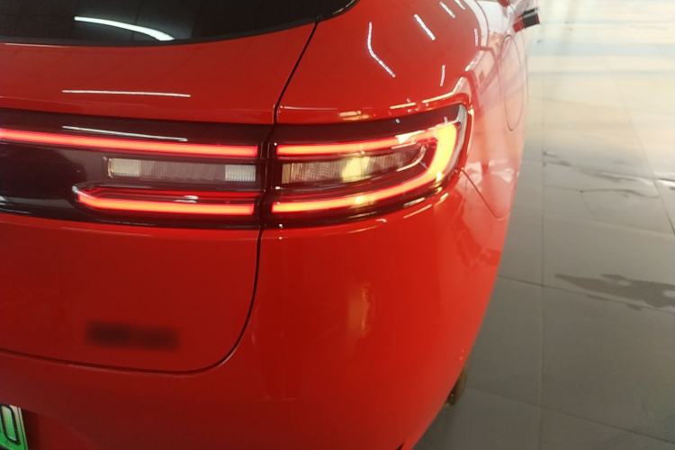 Used Hima AITO M5 2025 Extended-Range Ultra All-Wheel-Drive Version
