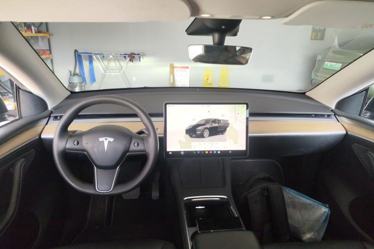 Used Tesla Model Y 2022 Rear-Wheel-Drive Version
