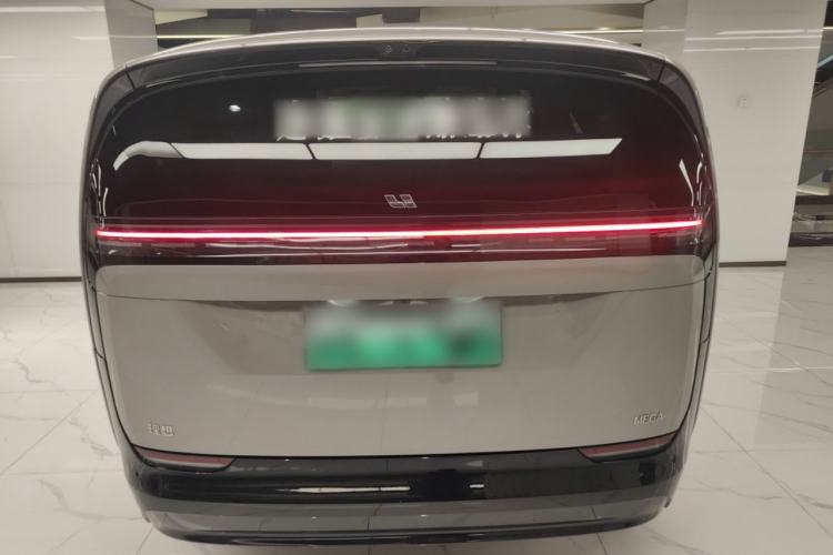 Used Li Auto MEGA 2024 Ultra Model
