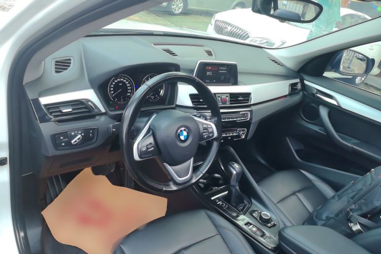 Used BMW X1 2019 sDrive20Li Leading Model
