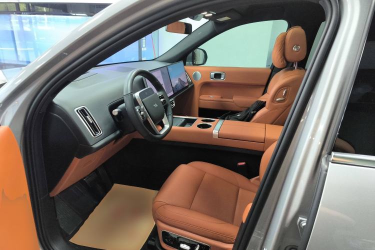 Used Li Auto L7 2023 Pro Model
