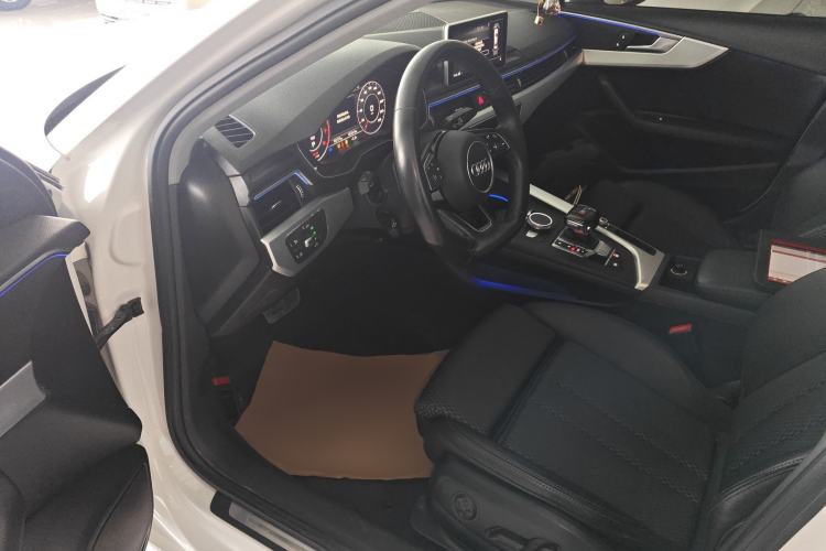 Used Audi A4L 2018 30th Anniversary Edition 40 TFSI Sport Edition