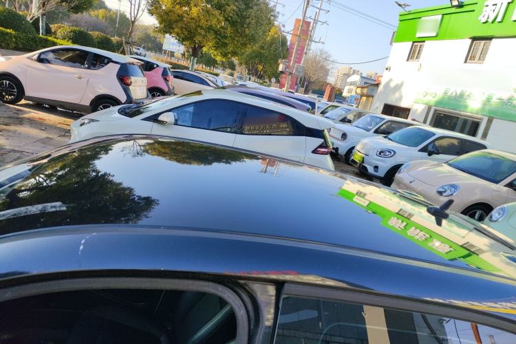 Used ORA Black Cat 2022 Updated Version 301 km Cute Pet Edition Lithium Iron Phosphate