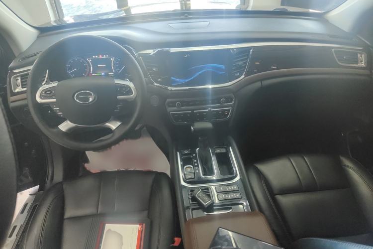 Used GAC Trumpchi GS8 2017 320T Two-Wheel Drive Luxury Smart Connectivity Version (7 Seats)
