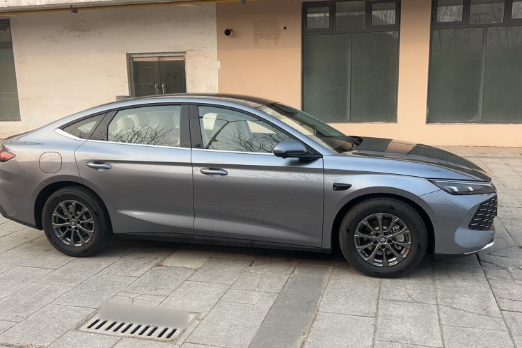 Used BYD Qin L 2025 DM-i Smart Drive 80KM Leading Model