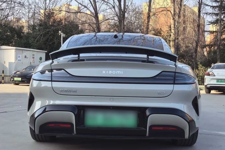 Used  SU7 2024 Rear-Drive Ultra-Long Range Advanced Pro-Level Intelligent Driving Version
