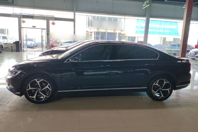 Used Volkswagen Magotan 2019 330TSI DSG Luxury Version China VI Standard
