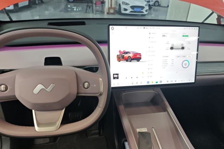 Used ONVO L60 2024 60 kWh Rear-Drive Version