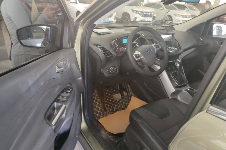 Used Ford Kuga 2015 1.5L GTDi Two-Wheel Drive Fashion Edition
