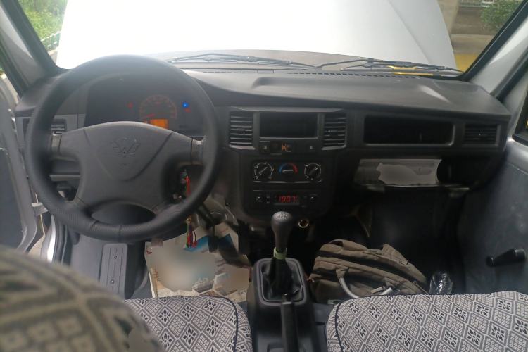 Used Wuling Zhiguang 2023 1.5L Practical Version 5/7 Seats