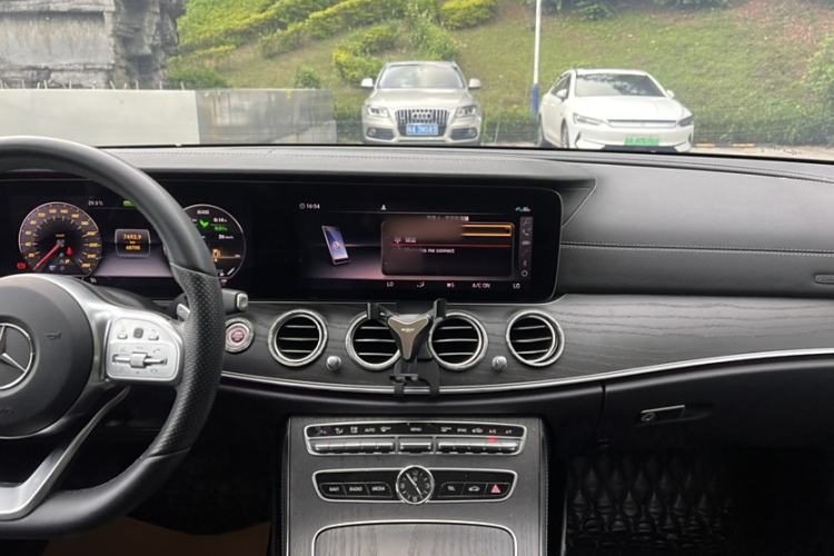 Used Mercedes-Benz E-Class 2020 Facelift E 260 L Sport Edition
