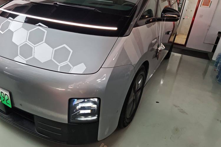 Used Li Auto MEGA 2024 Ultra Model
