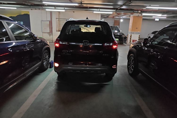 Used JMC Yusheng S350 2016 2.0T Automatic Two-Wheel Drive Gasoline Luxury Version with Sunroof 5 Seats
