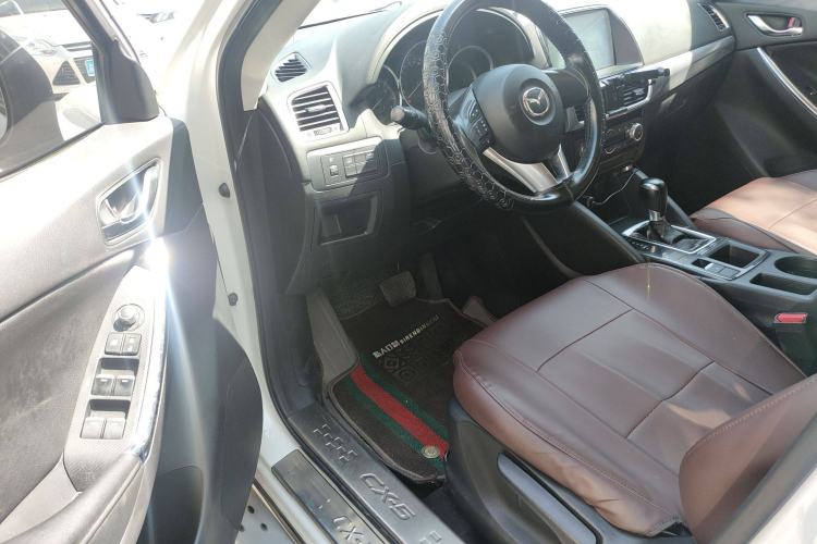 Used Mazda CX-5 2015 2.0L Automatic Two-Wheel Drive Urban Version
