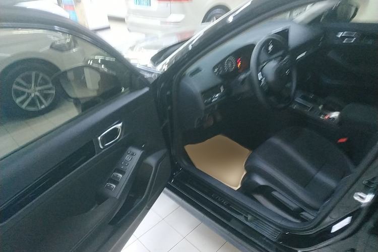 Used Honda Civic 2025 240TURBO CVT Smart & Fun Plus
