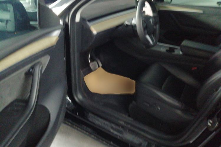 Used Tesla Model Y 2022 Rear-Wheel-Drive Version
