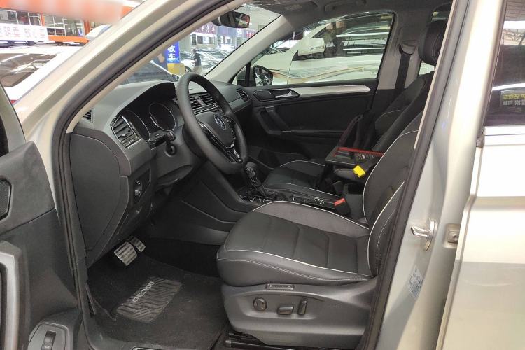 Used Volkswagen Tiguan L 2017 380TSI Automatic All-Wheel-Drive Flagship Edition
