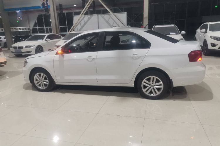 Used Volkswagen Jetta 2019 Dream Edition 1.4L Manual Fashion Version
