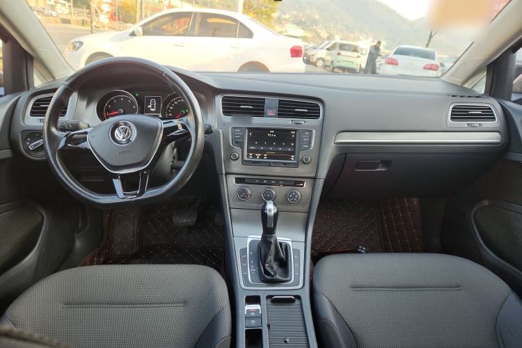 Used Volkswagen Golf 2016 230TSI Automatic Comfort Version