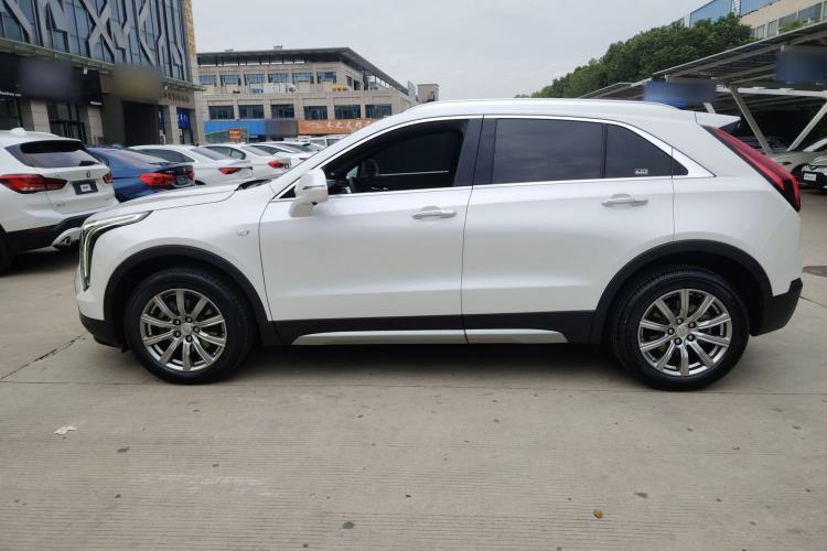 Used Cadillac XT4 2021 28T Two-Wheel Drive Leading Version

