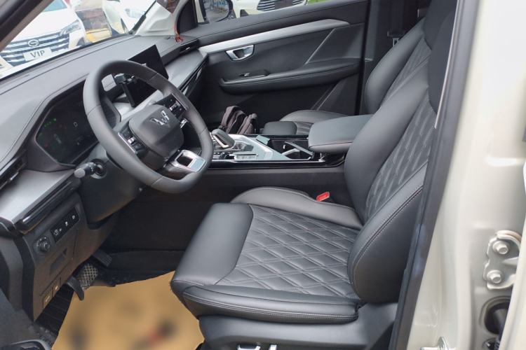 Used Wuling Asta 2022 2.0L DHT Electric-Speed Version