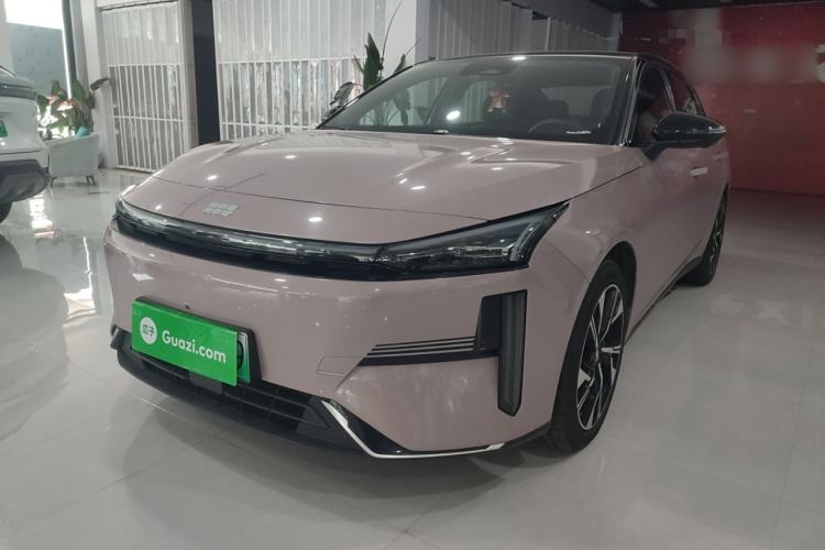 Used  L6 2024 125km Creative Edition
