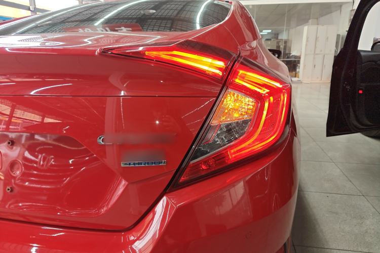 Used Honda Civic 2016 220TURBO CVT Luxury Edition
