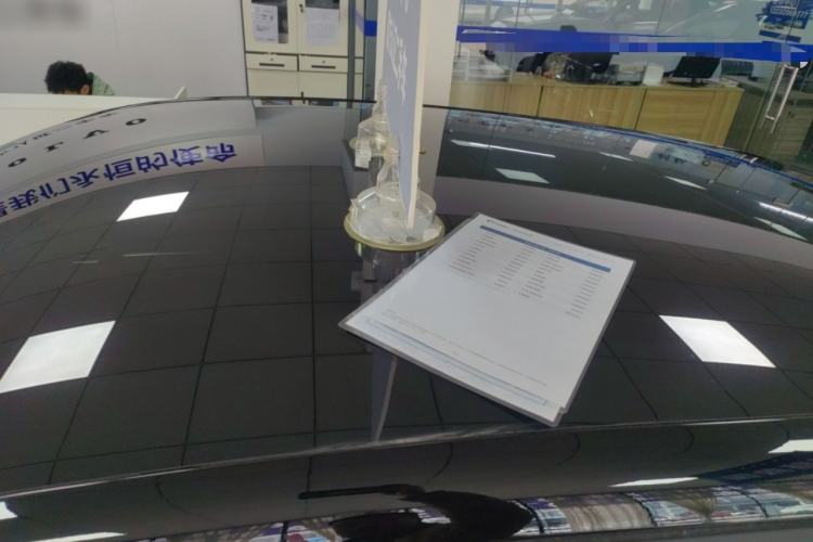 Used Volvo EX30 2025 Rear-Drive Long-Range Plus Model
