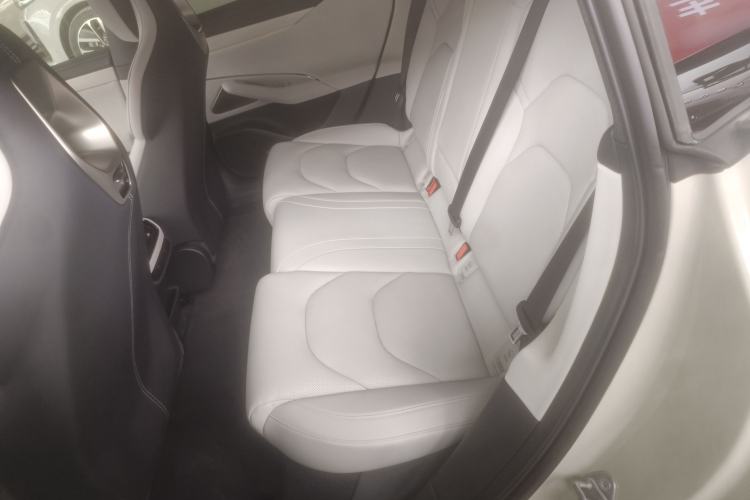 Used  SU7 2024 Rear-Drive Long-Range Intelligent Driving Version
