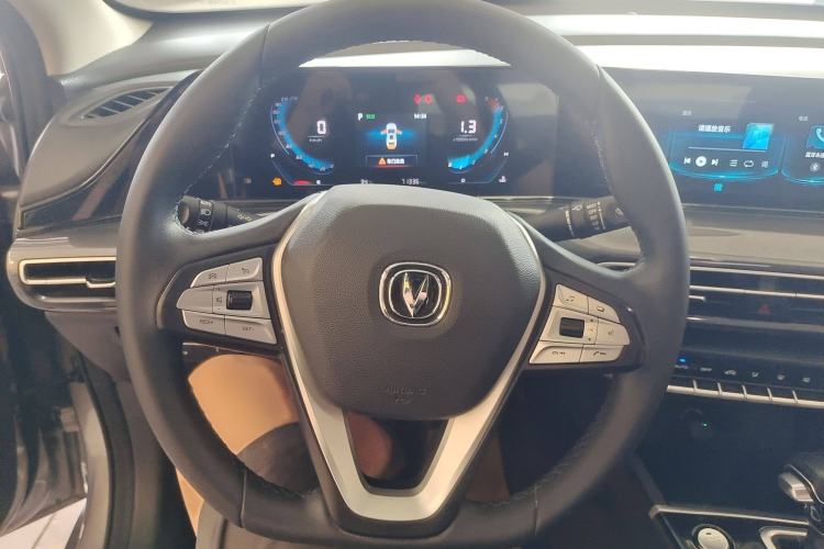 Used Changan Eado 2020 PLUS Blue Whale NE 1.4T GDI DCT Prestige Model
