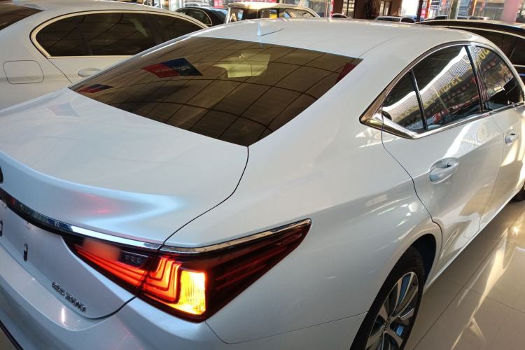 Used Lexus ES 2020 200 Excellence Edition