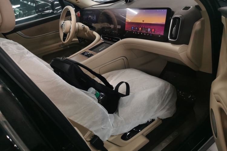 Used Hima AITO M9 2024 Range-Extended Ultra Version 42 kWh 6-Seater Model